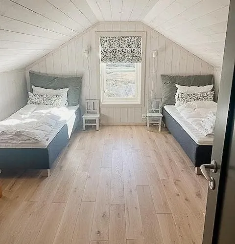 Modern With Views Of Langsua National Park *