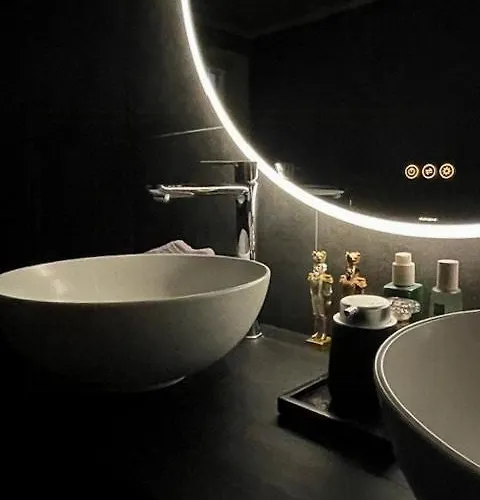 Modern With Views Of Langsua National Park *