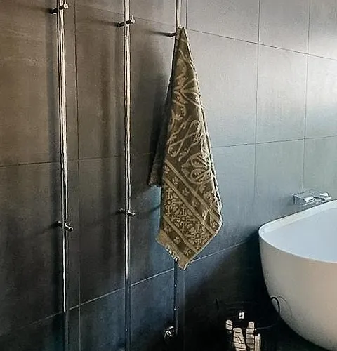 Modern With Views Of Langsua National Park *